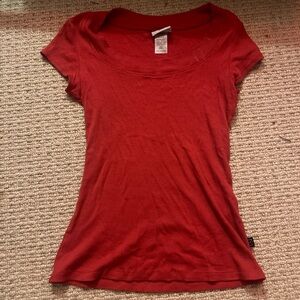 H&M Red Fitted Short Sleeve T-Shirt
